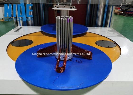 Induksi 8 Stasiun Motor Stator Winding Machine Disesuaikan