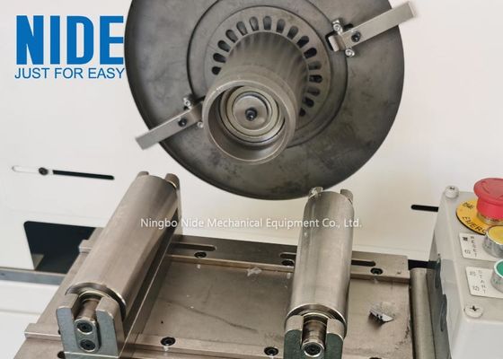 Semi Auto Industrial Pump Motor Slot Mesin Memasukkan Kertas Untuk Pembuatan Stator